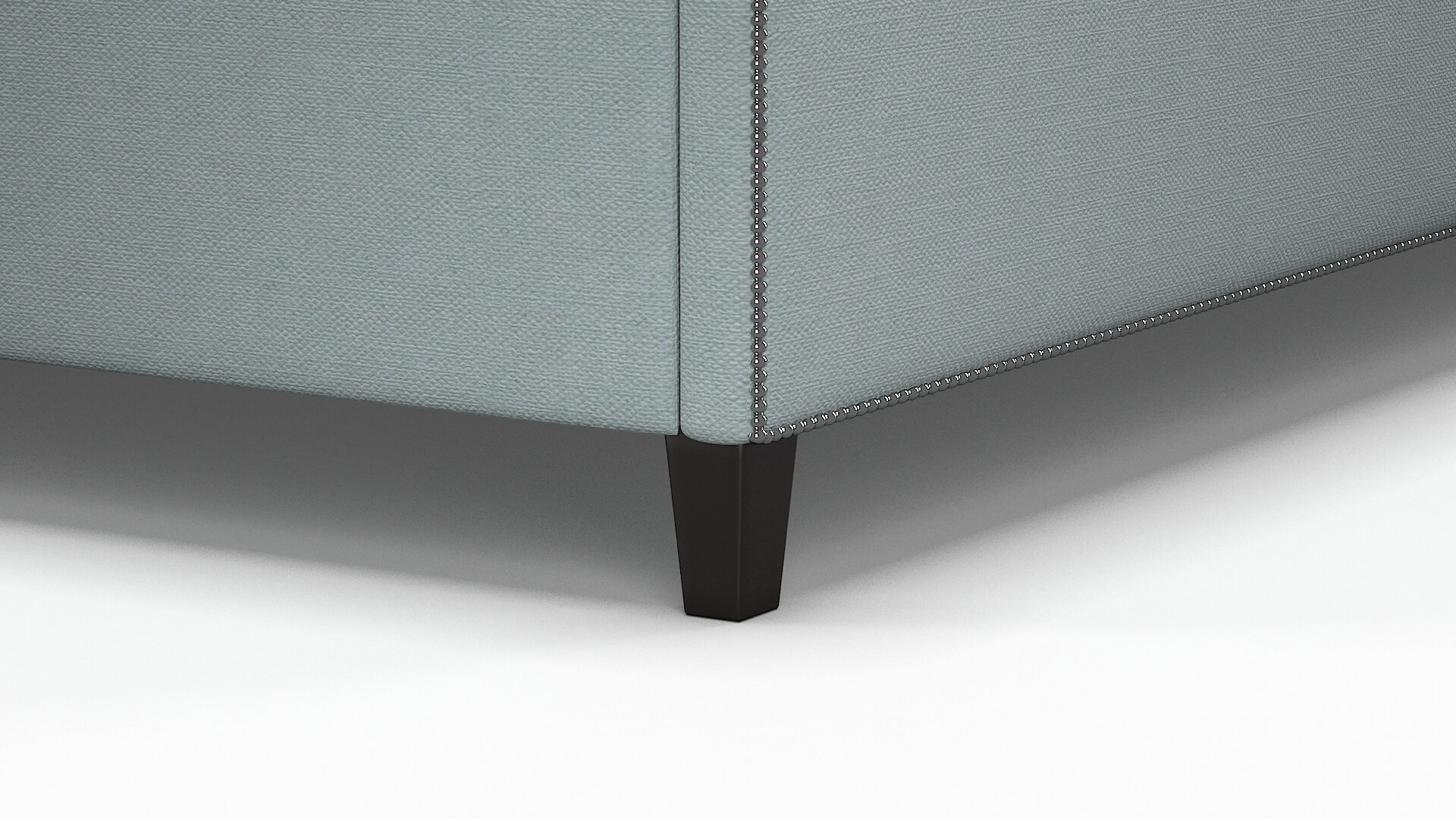 Hugo Leslie Robins_egg Bed Leg