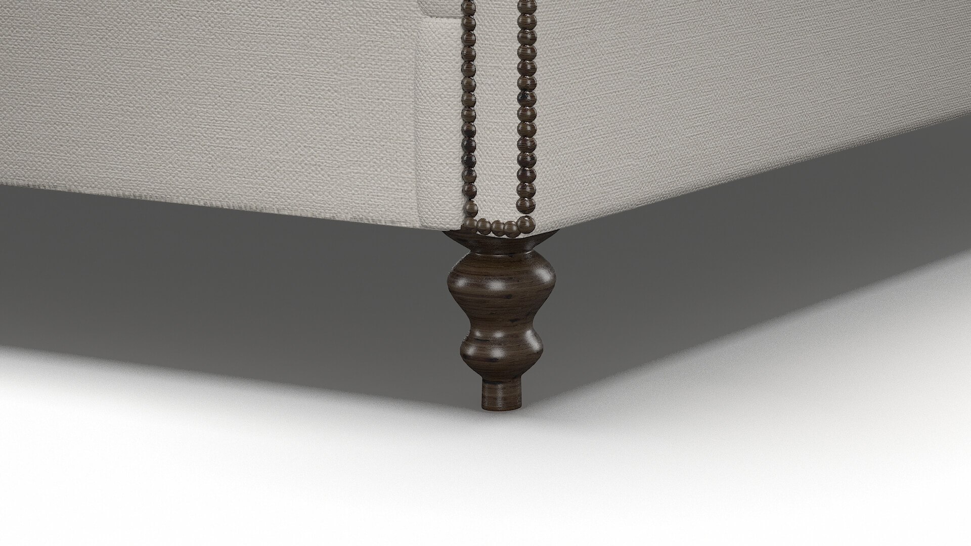 Kaila Redondo Pearl Bed Leg