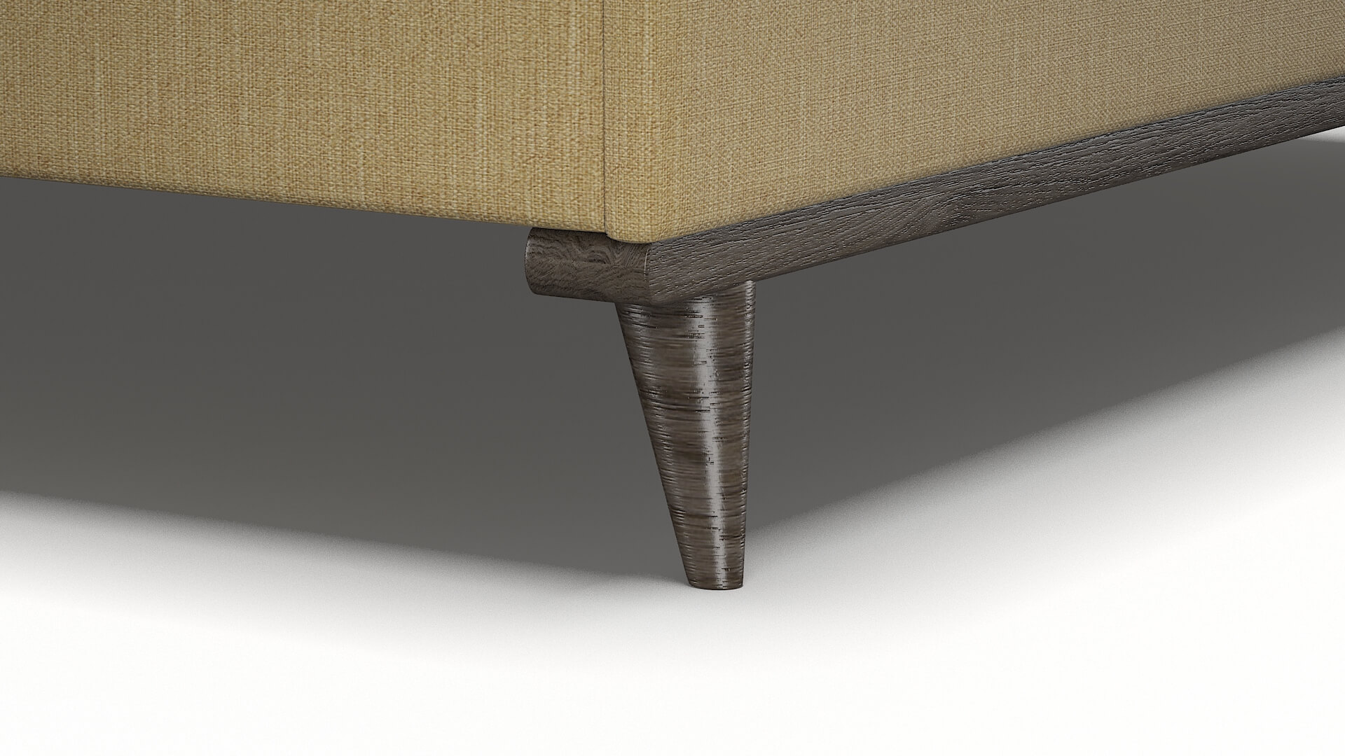 Mia Avalon_hp Ginger Bed Leg