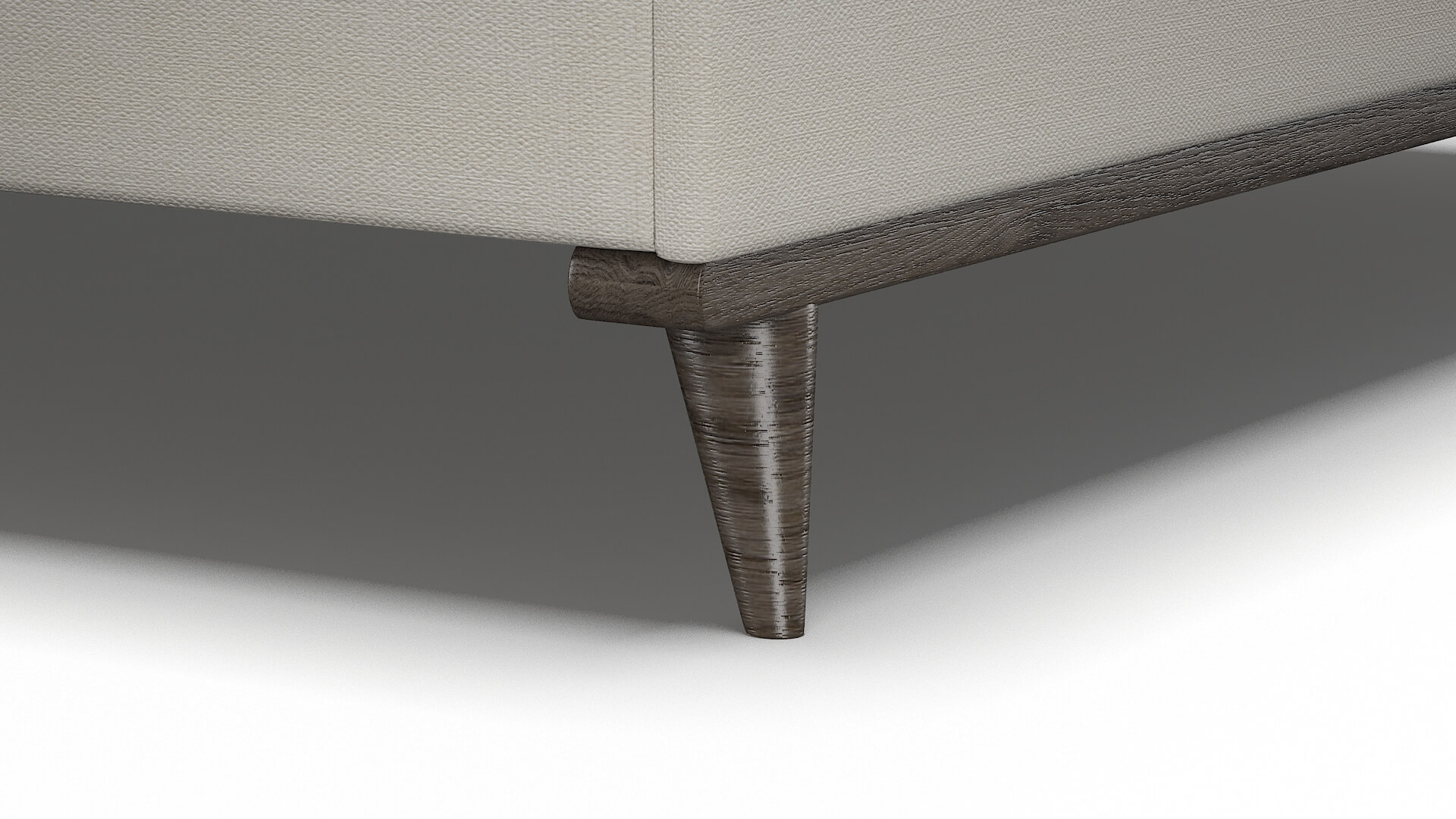 Mia R_prize Cream Bed Leg